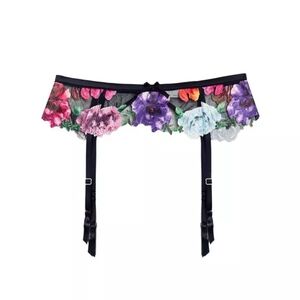 Fleur du Mal monet garter 1